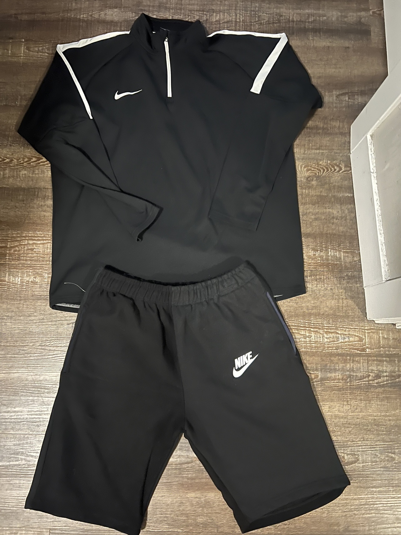 Nike zip long sleeve and long shorts