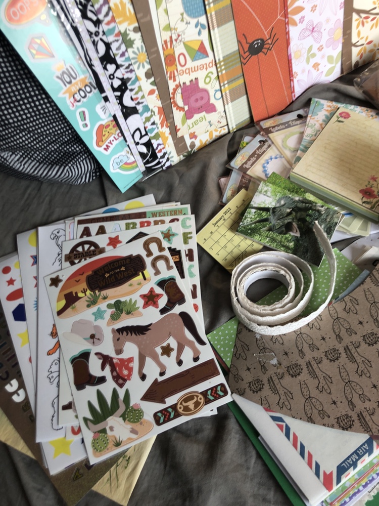 Scrapbooking supplies - photo 2