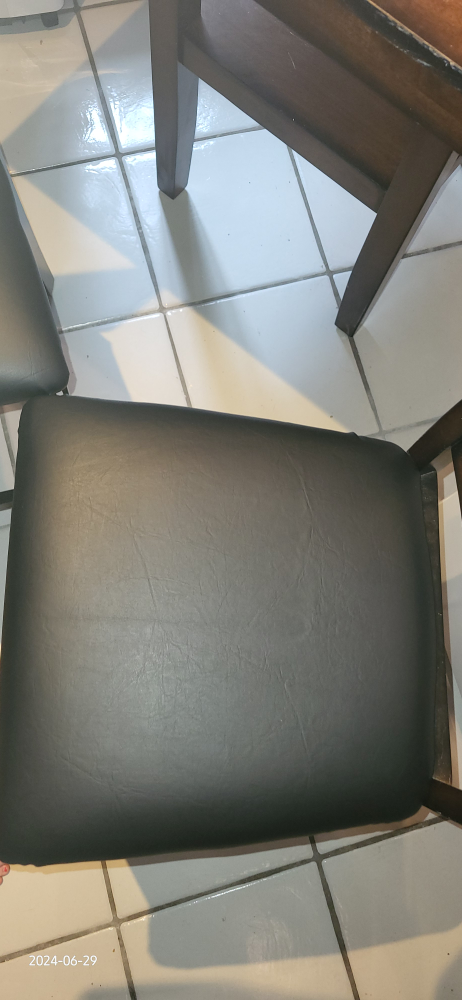 Kitchen Table image indicator(5)