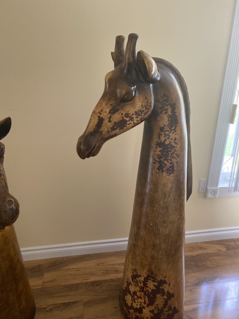 Free standing giraffe busts (3) - photo 2