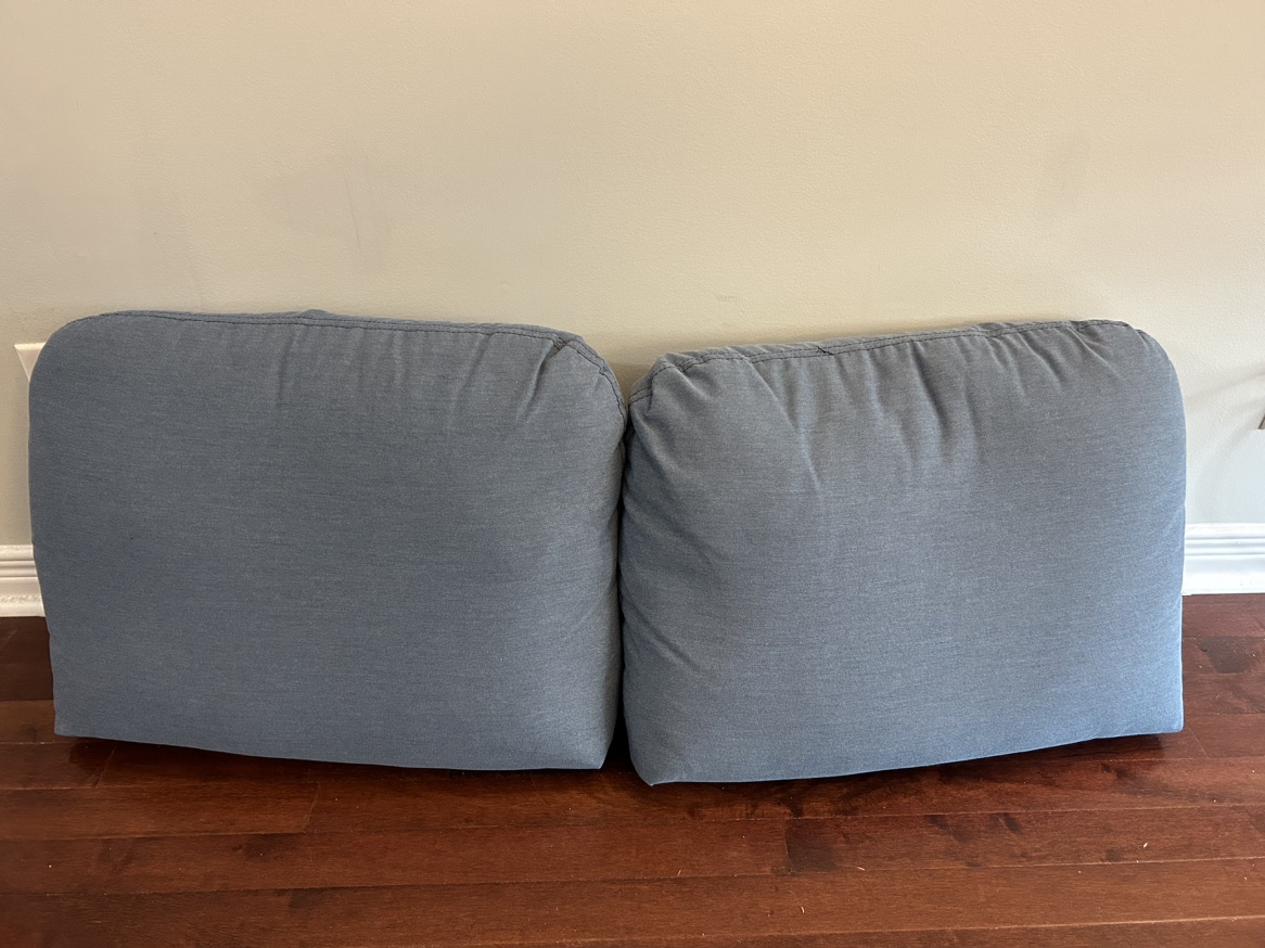 Loveseat Sofa, tool kit missing - photo 2