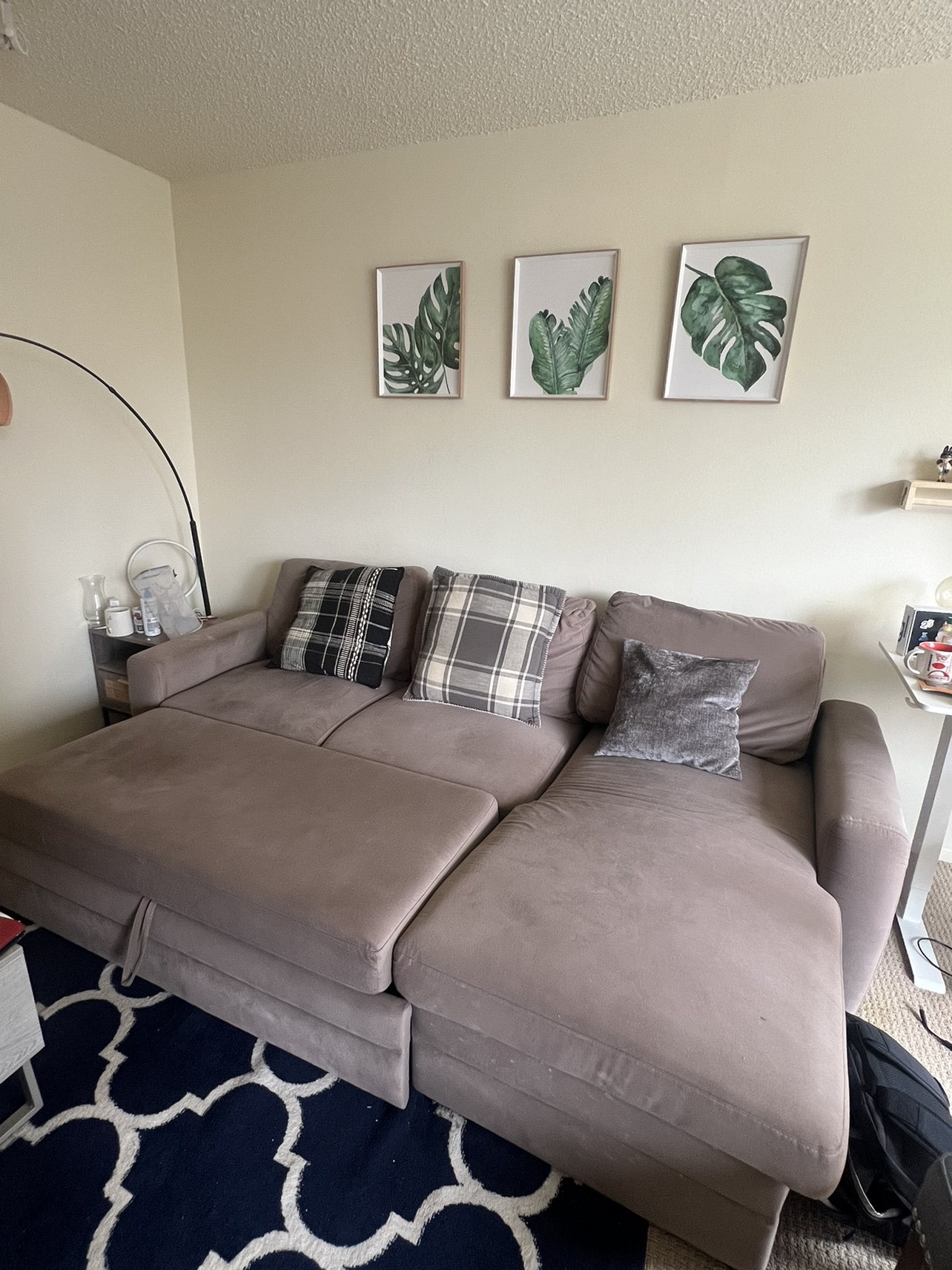 Selling convertible couch - photo 2