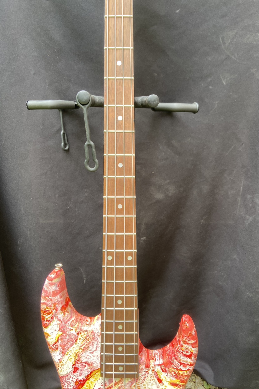 Riff guitars custom Bass - photo 3