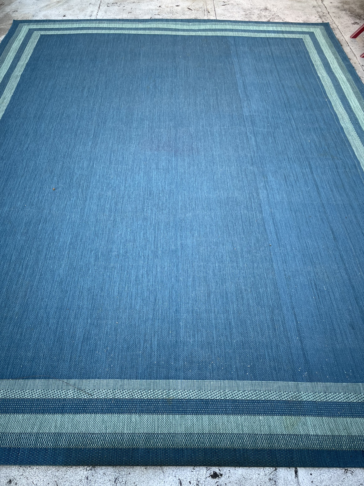 8’x10’ Indoor/ Outdoor Rug