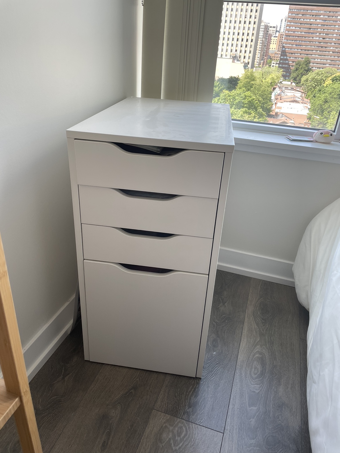 White drawer set (ikea alex drawer)