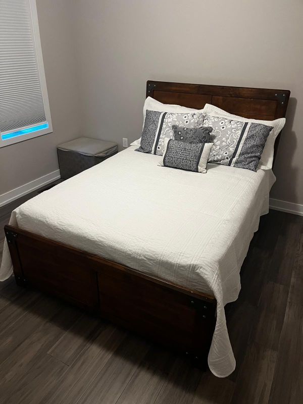 Double Bed Frame With Mattress thumbnail