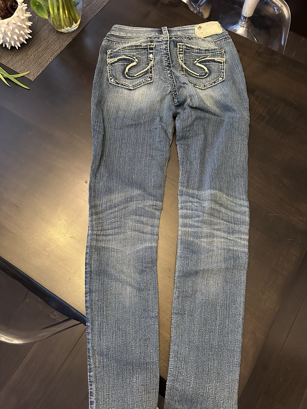 Silver Suki jeans size 26/length 33. Free. #freecycle - photo 2