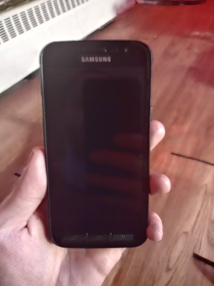 SAMSUNG PHONE - photo 2