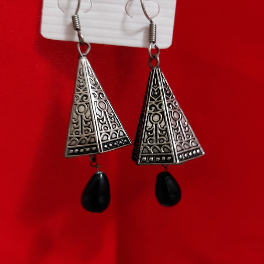 New - Silver Dangle Earrings thumbnail