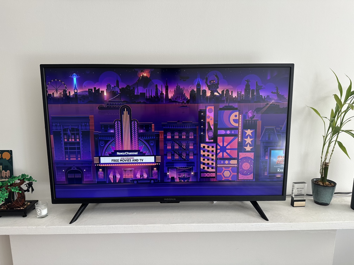 TV Insignia 42 inch - photo 3