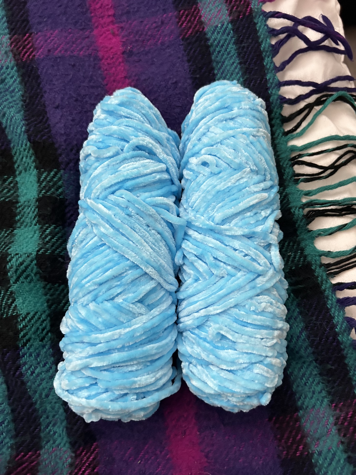 Chenille Yarn image indicator(4)