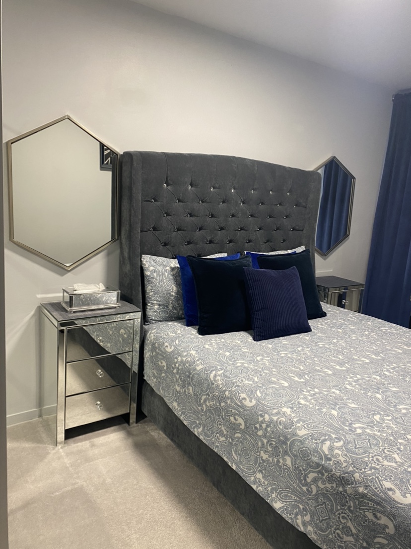 2 wall mirror bedroom thumbnail
