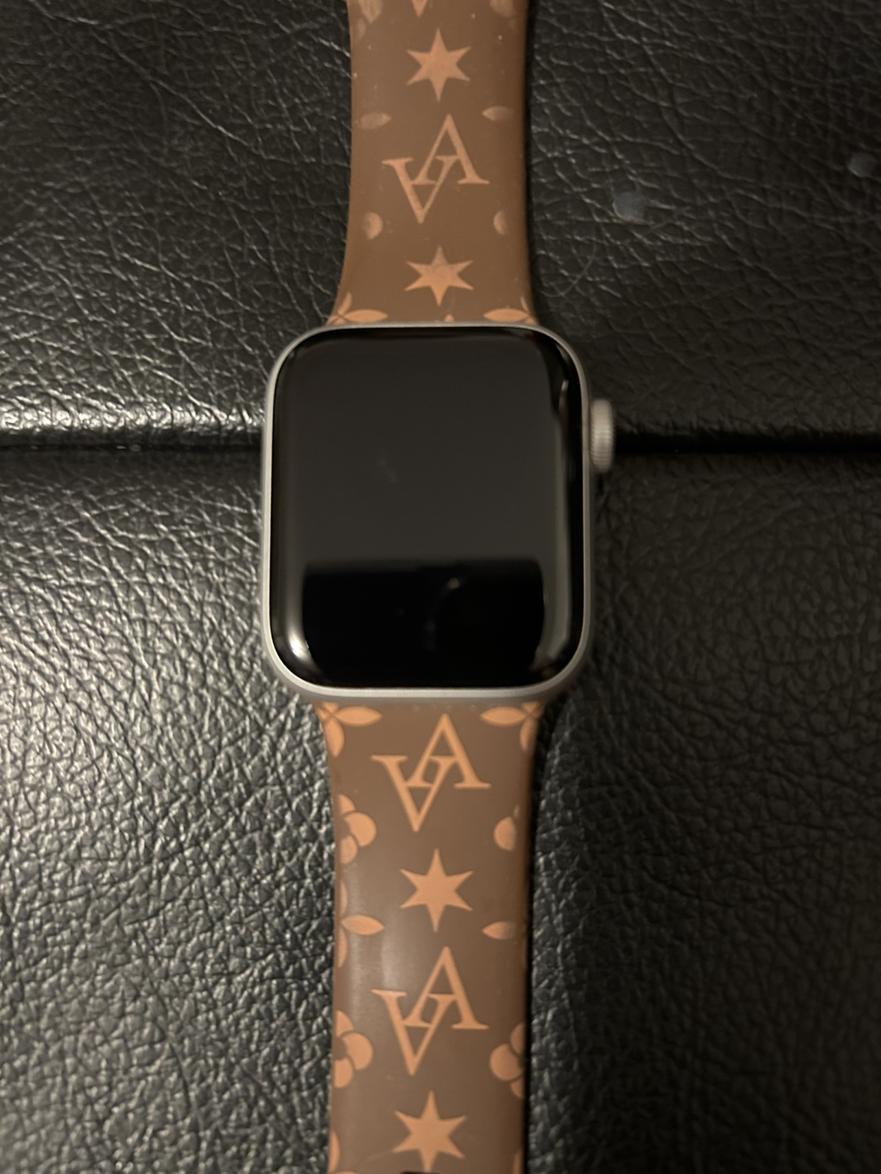 Series 6 Apple Watch. 40mm - photo 3