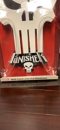 Marvel Punisher Wall Clock - Brand New! image indicator(2)
