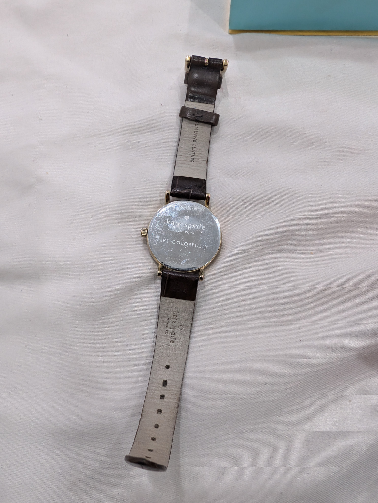 Kate Spade watch image indicator(5)