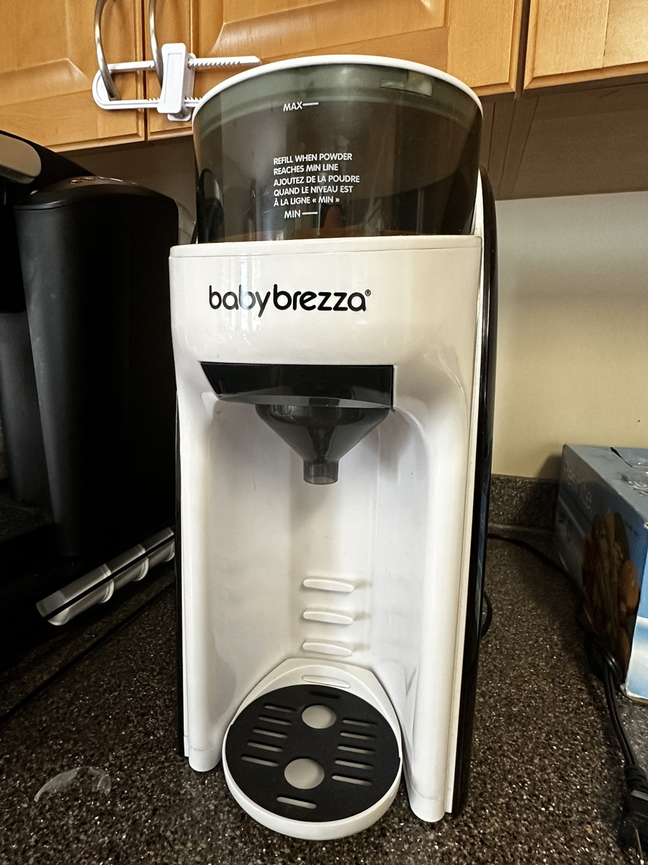 Baby breeza formula maker