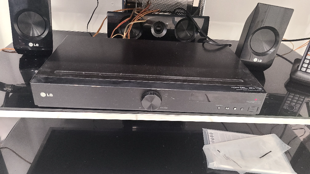LG home theater system - photo 5