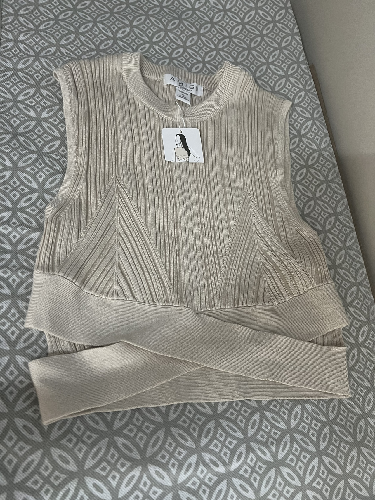 Crop top white thumbnail