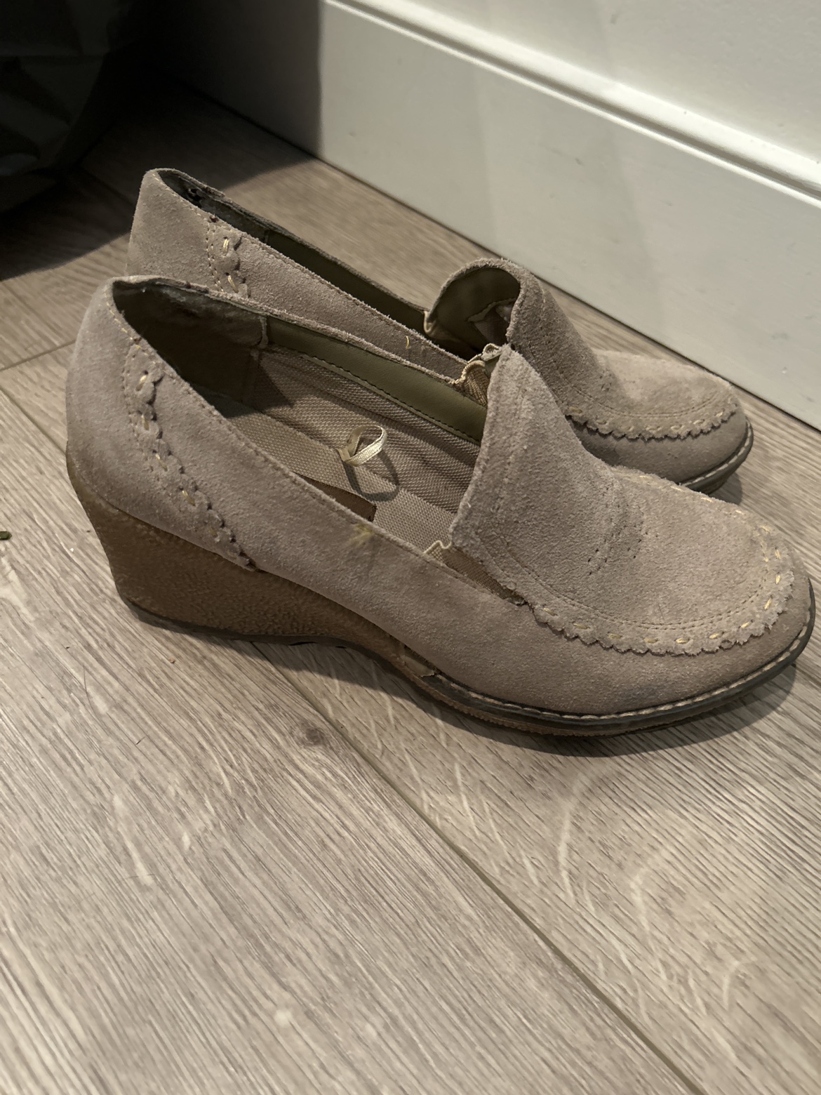 Passofino Wedges size 7 thumbnail