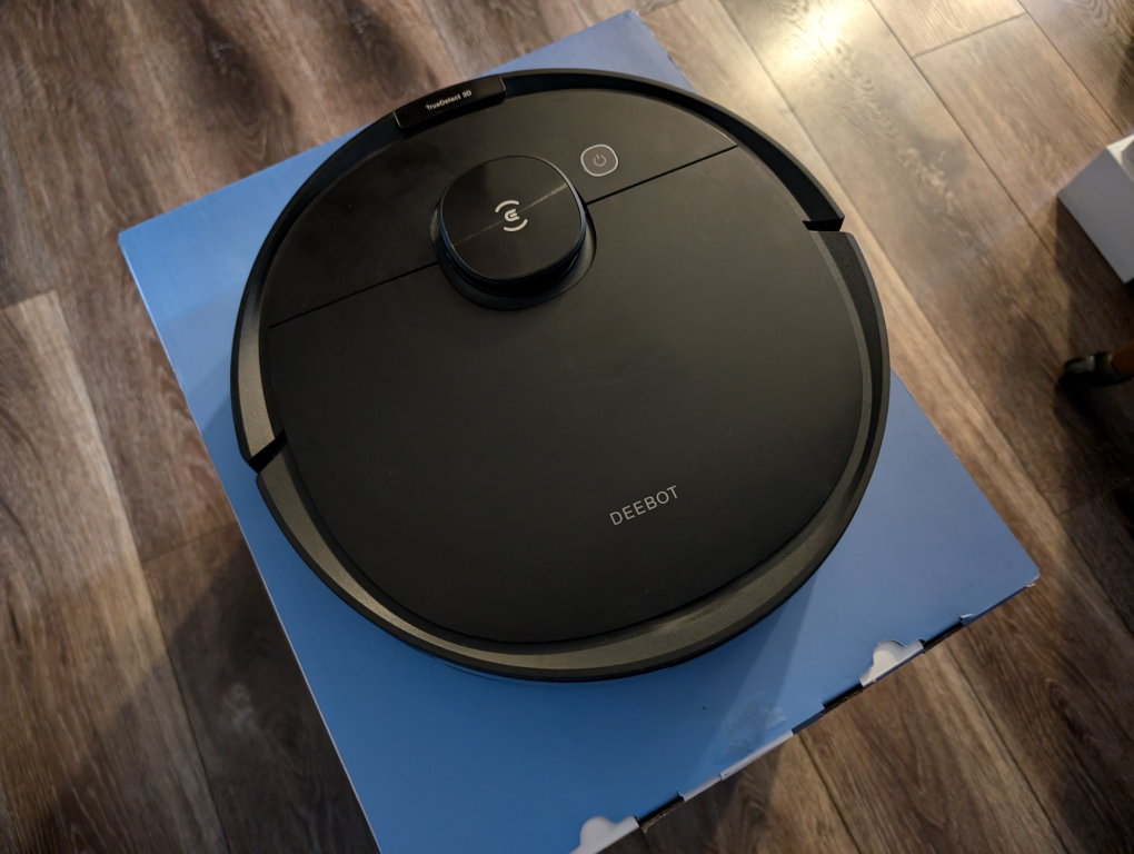 Deebot Ecovacs N10+, Like New condition is 9/10 Robot Vacuum