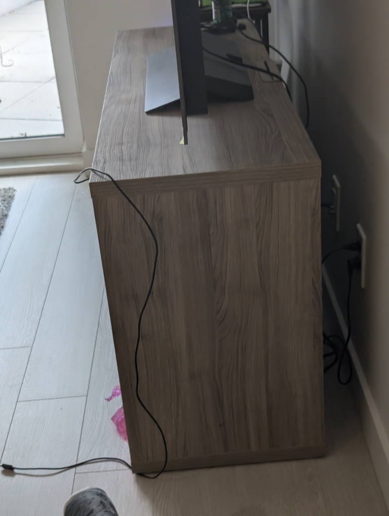 Desk for TV - photo 3