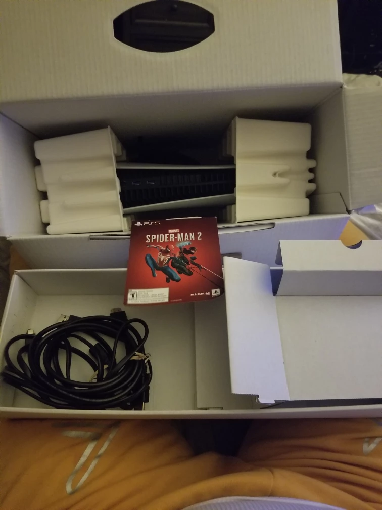 PS5 Spiderman 2 Edition (New Open Box) - photo 4