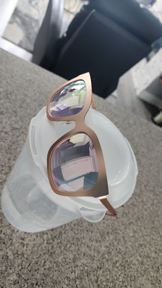 DIFF Sunglasses Brand New - photo 2