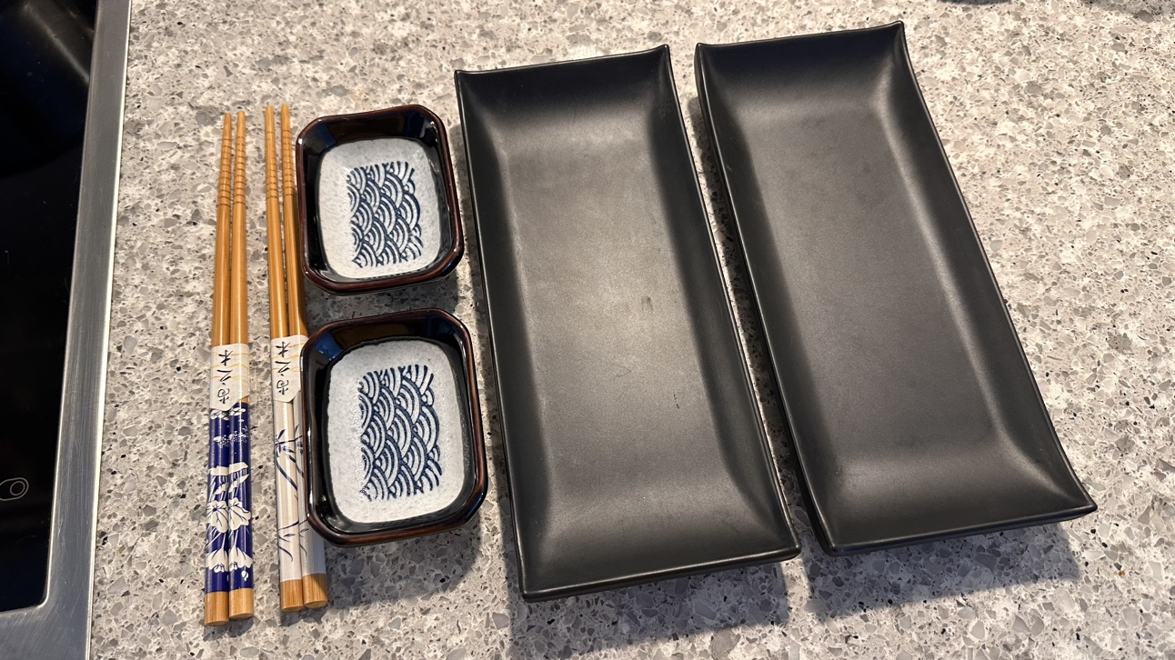 6 Piece Sushi Dish Set thumbnail