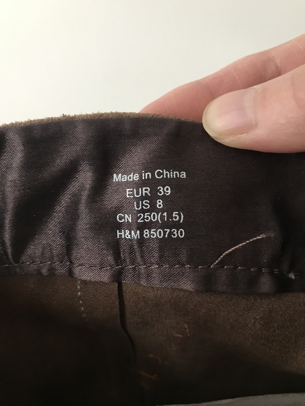 H&M faux suede boots sz 8 ⚽️ image indicator(4)