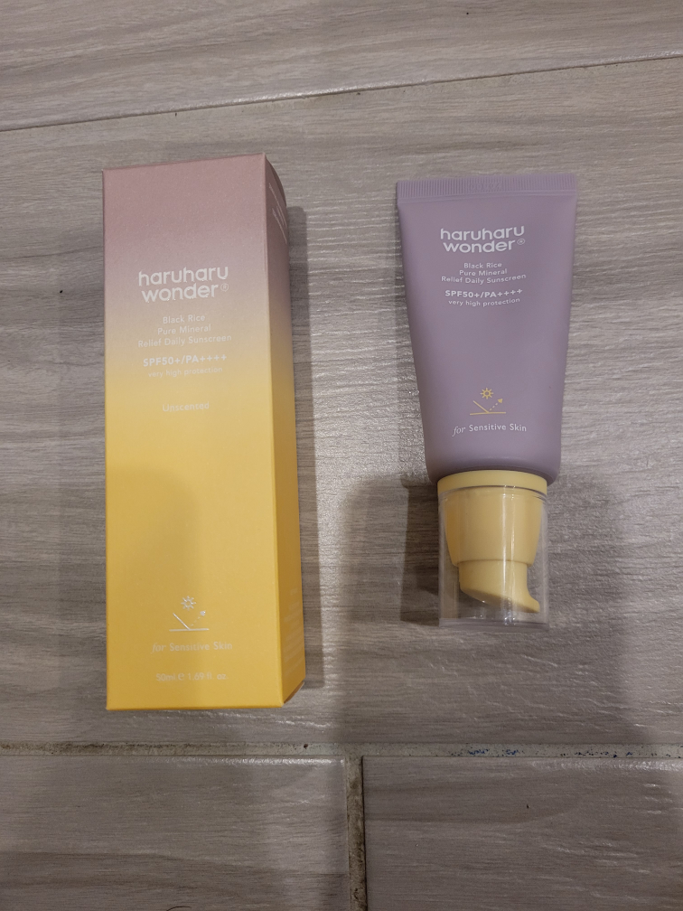 Haruharu Wonder Black Rice Pure Mineral Relief Daily Sunscreen thumbnail