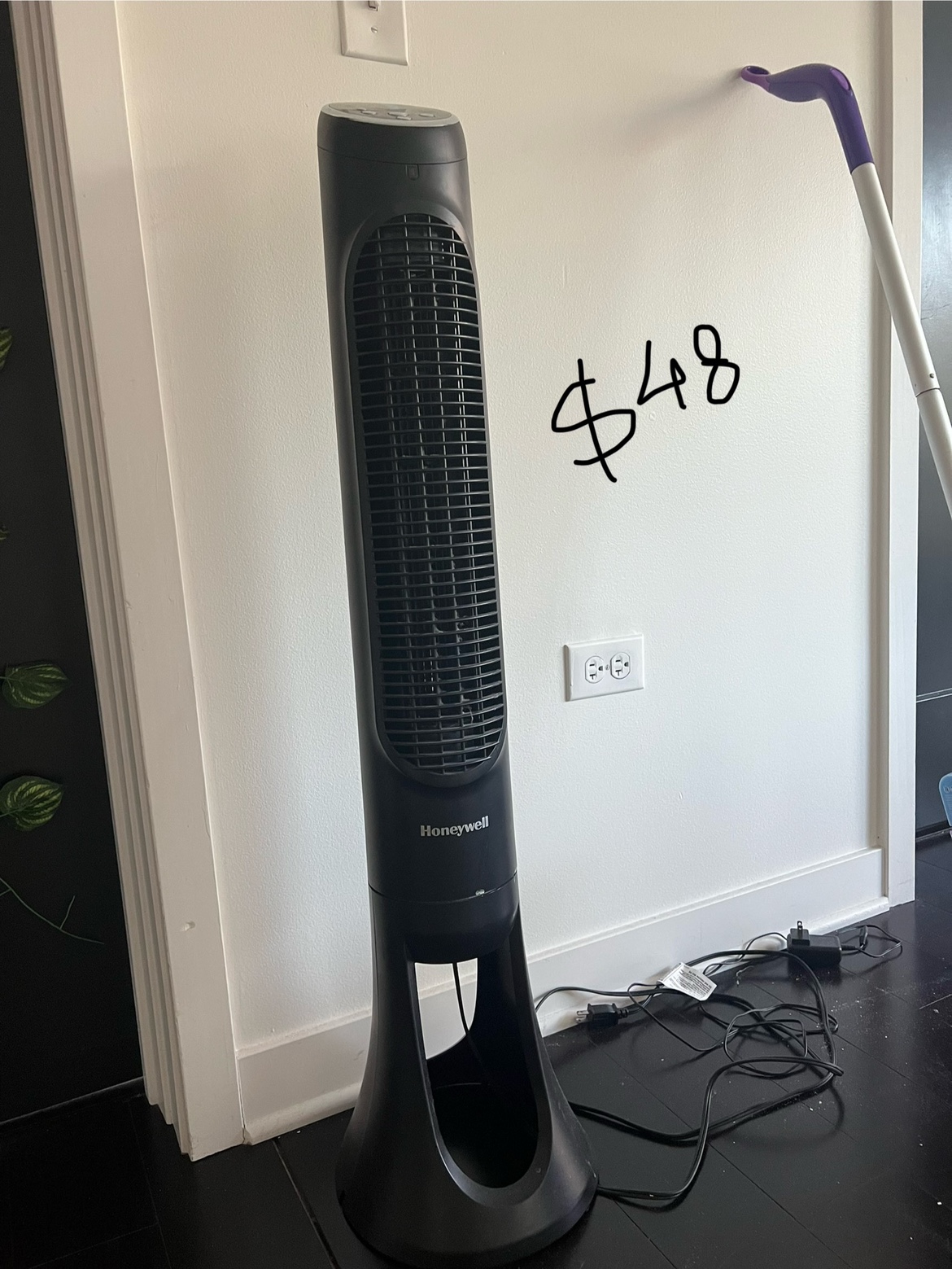 Honeywell Quietset Tower Fan - photo 2