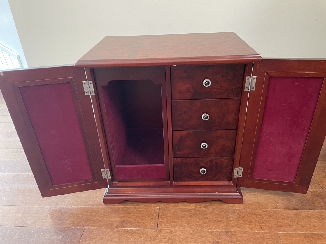 Beautiful jewelry box - photo 2