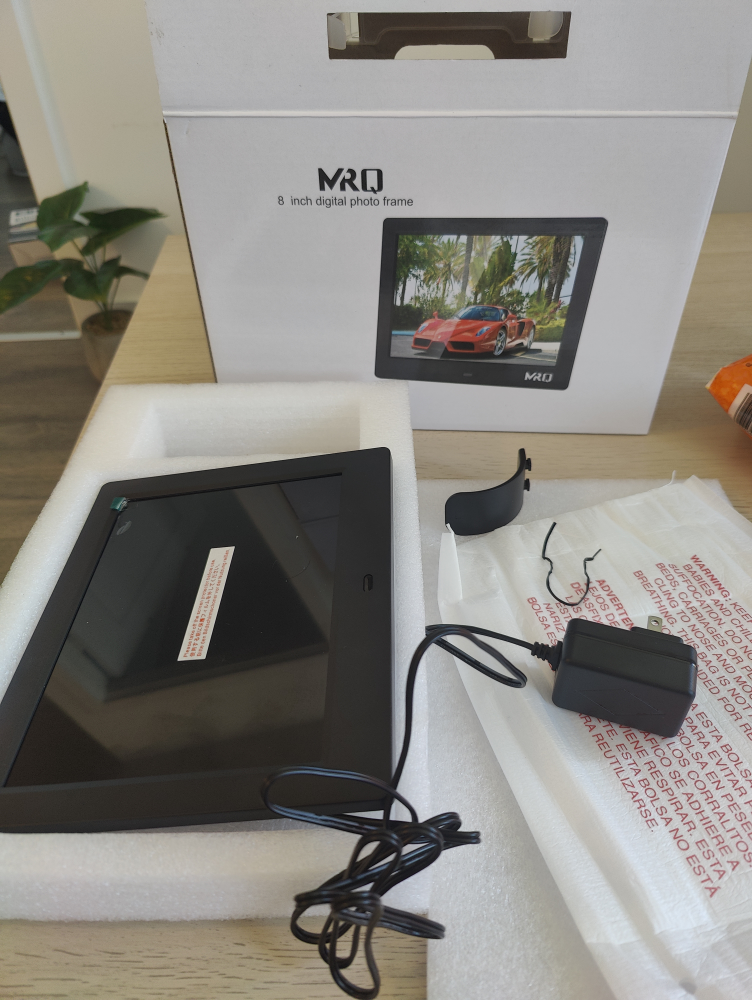 Digital photo frame 8 inch thumbnail