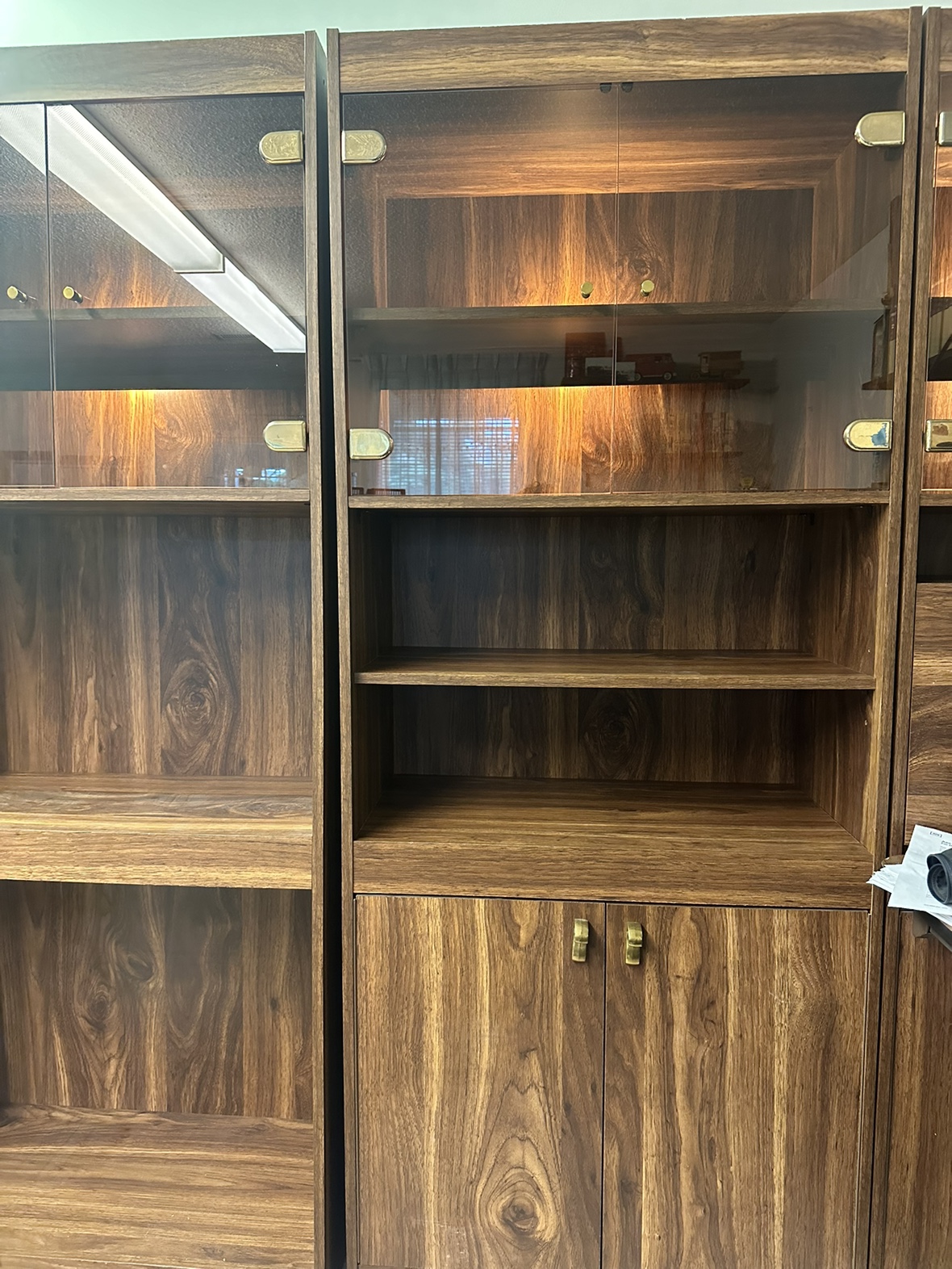 Wall units with lights - photo 4
