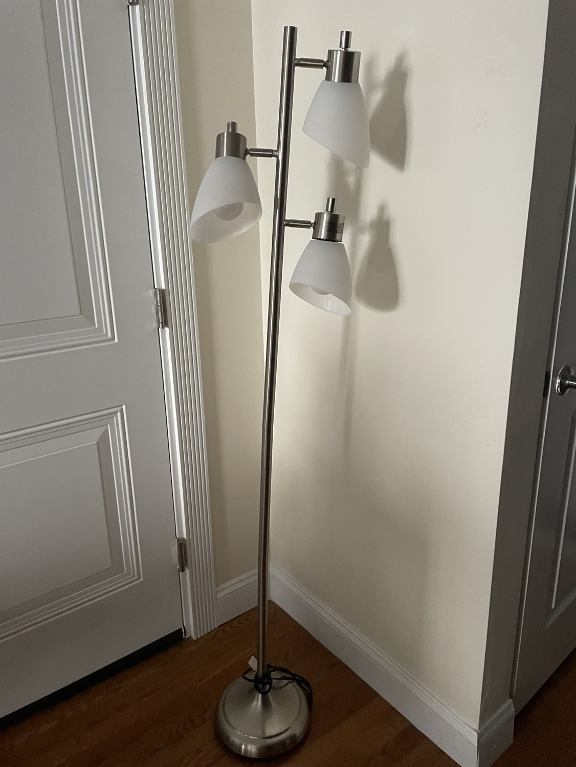 Floor lamp