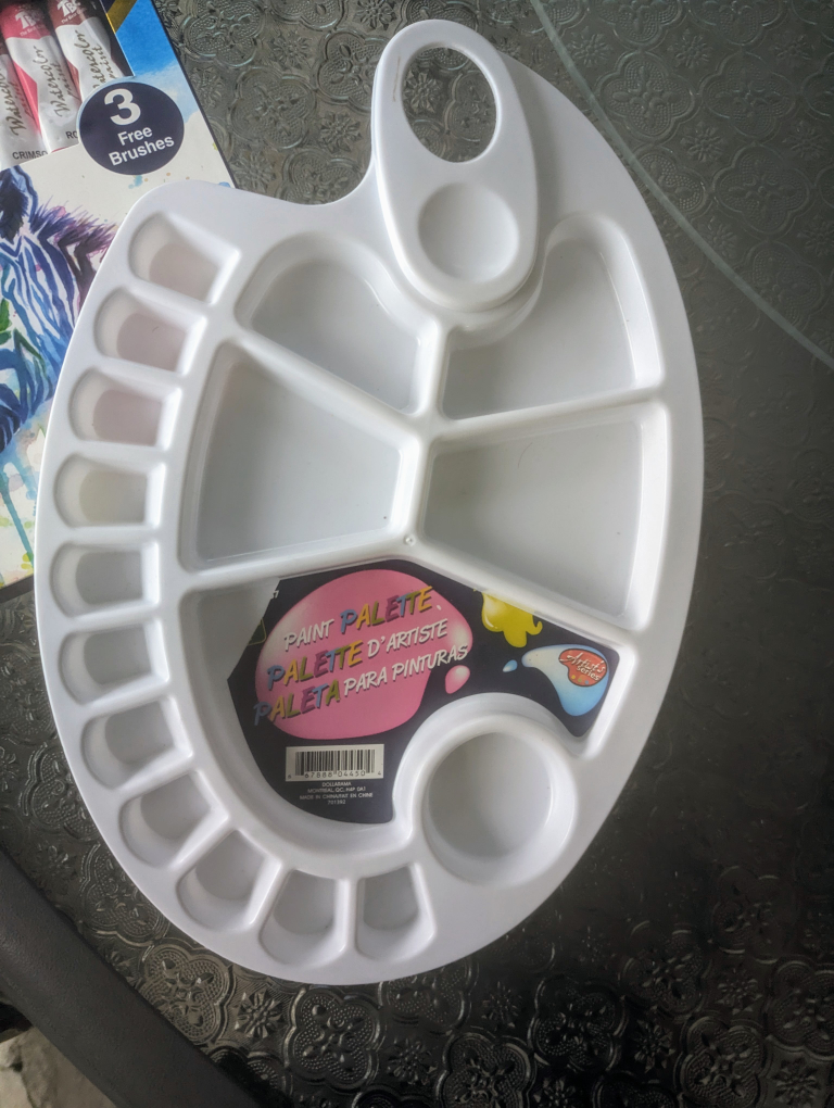 16 Watercolors Paints By TBC  With Paint Brushes . image indicator(3)