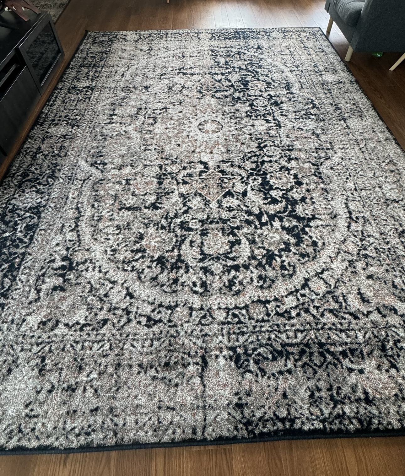 Area rug