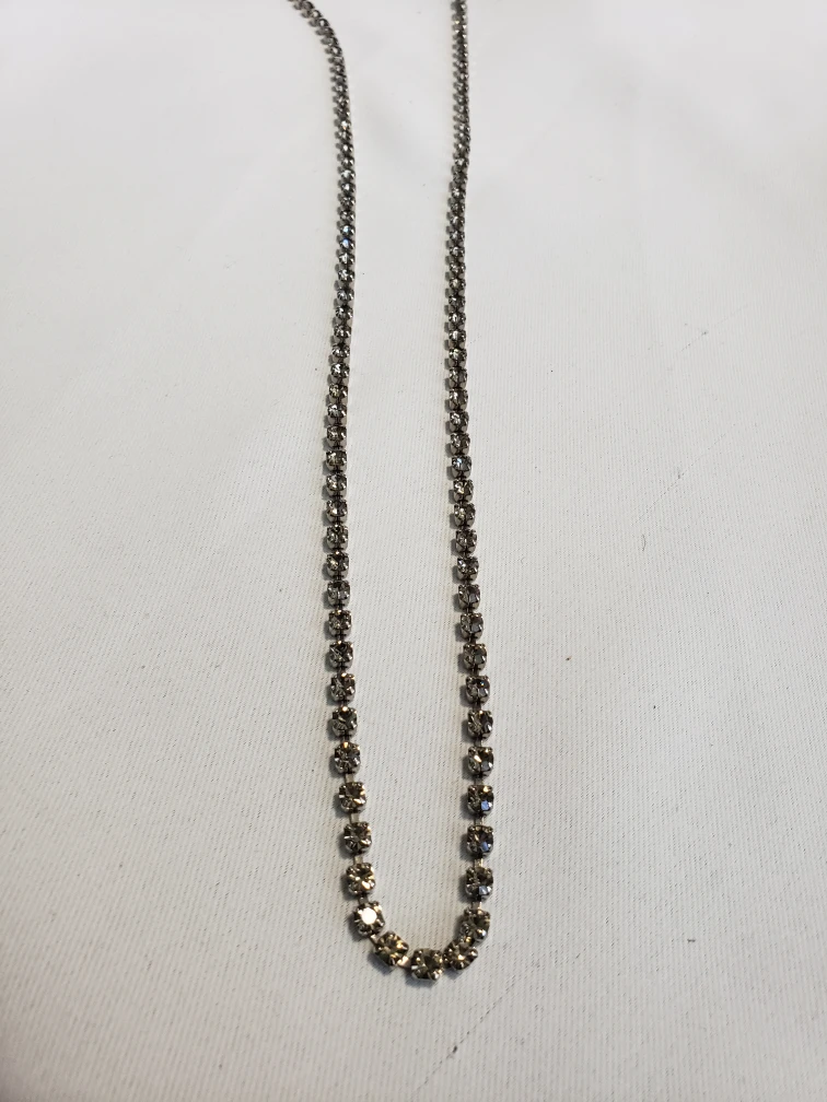 vintage Nackless rhodium set Rinestone crystal with the spark image indicator(2)