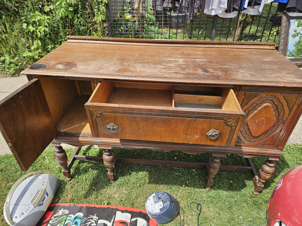 vintage buffet cabinet - photo 3