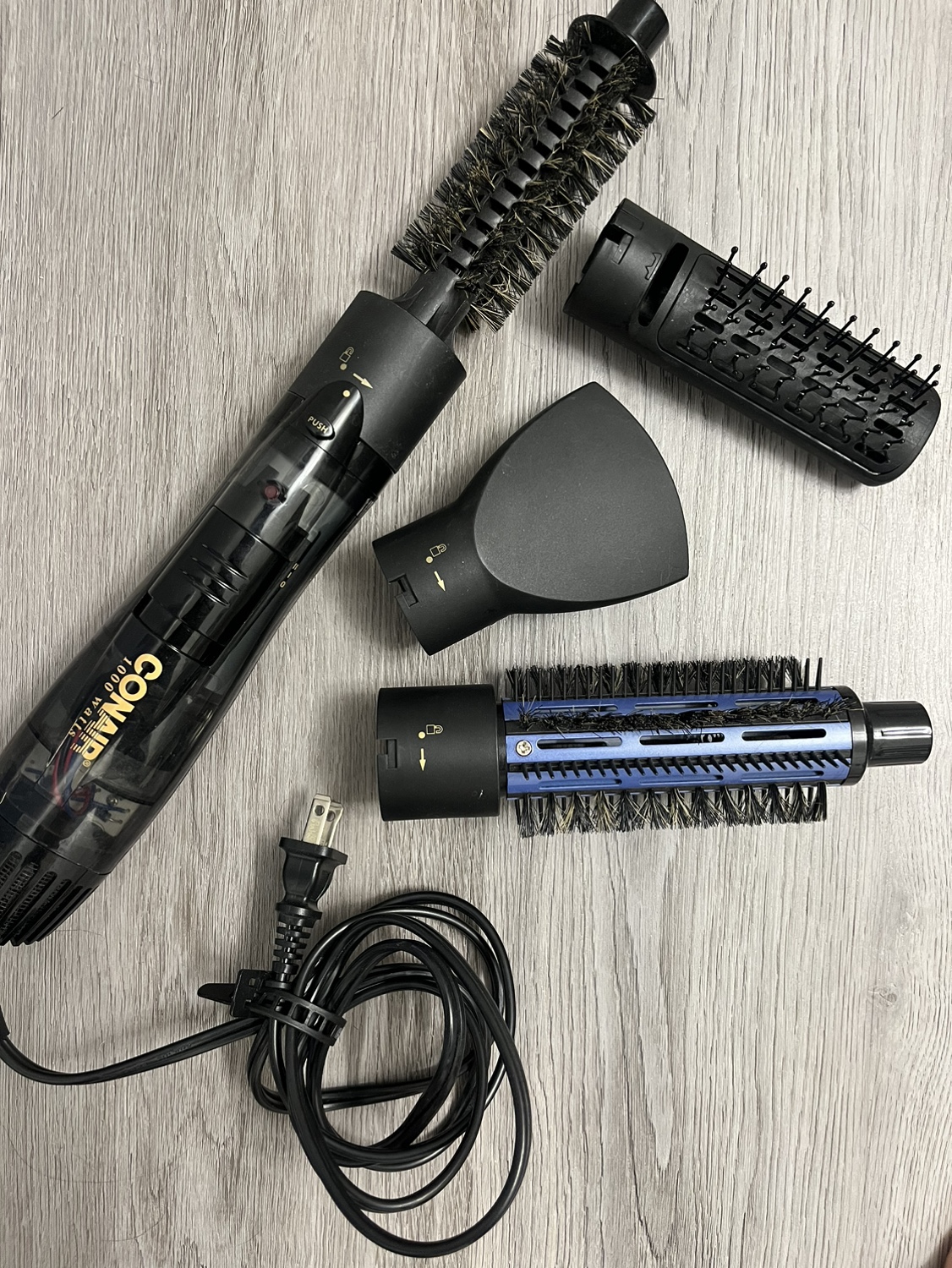 Blow dry wand w/attachments