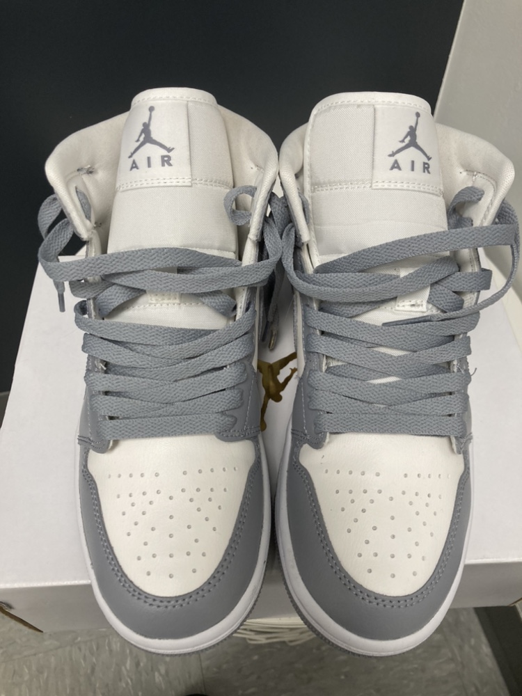Jordan 1 Mid W7.5 - photo 2