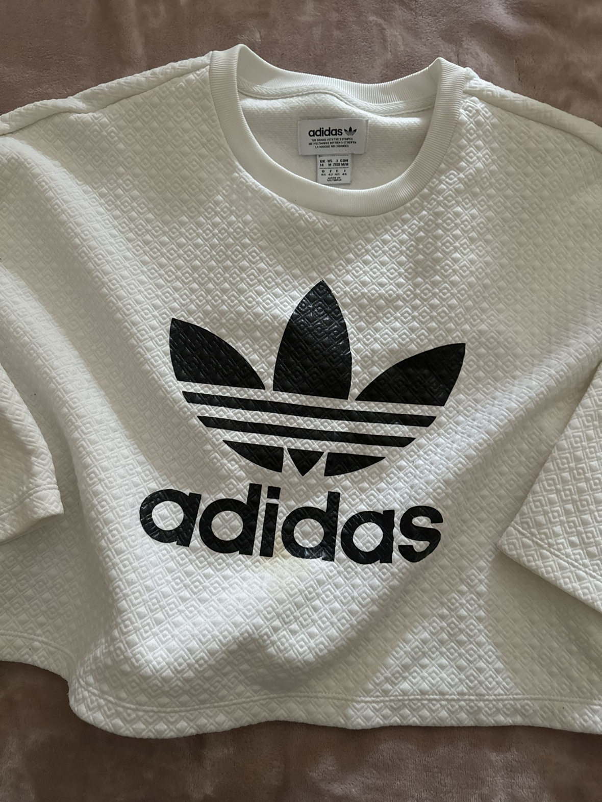 Adidas crop top image indicator(4)