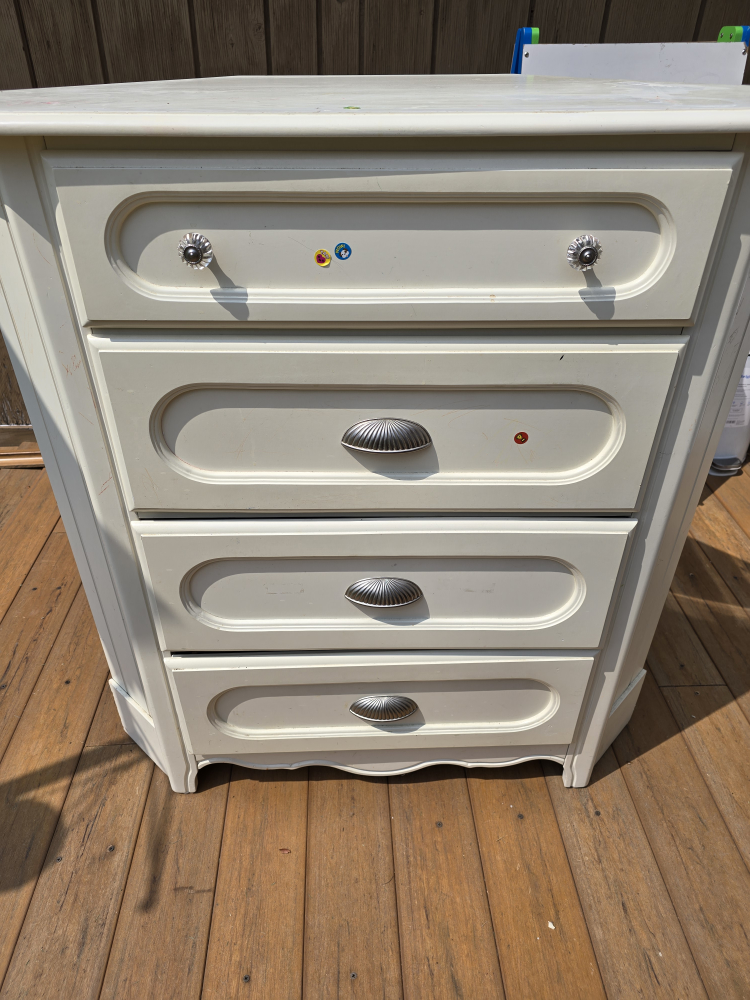 dresser for sale - photo 2