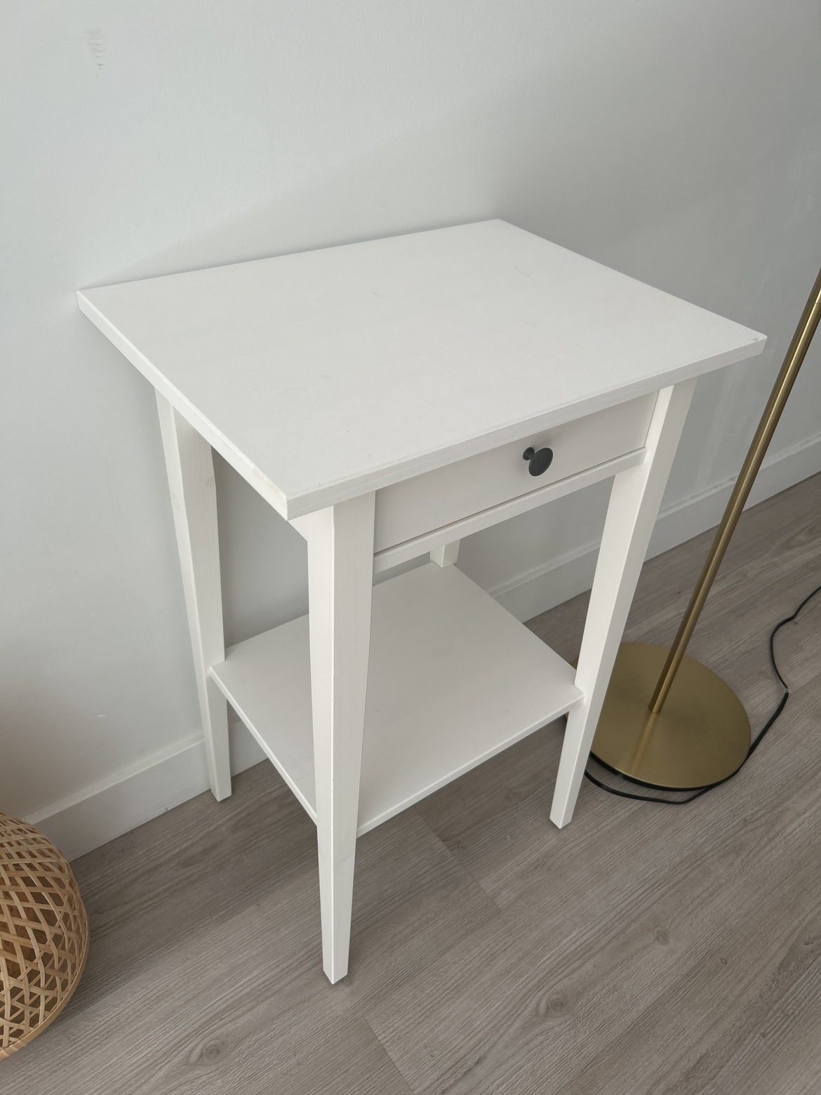 Ikea white nightstand - photo 3