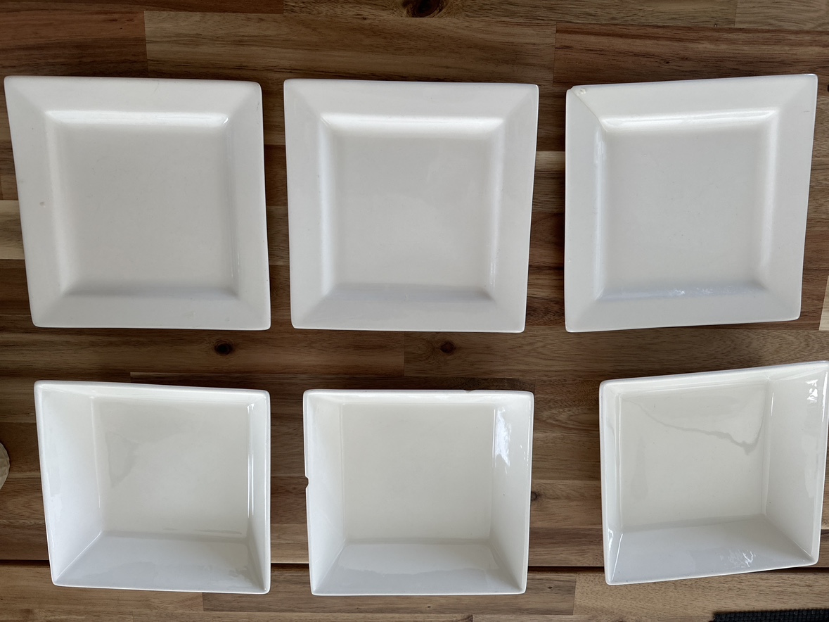 3 plain plates with 3 squared bowls - photo 2