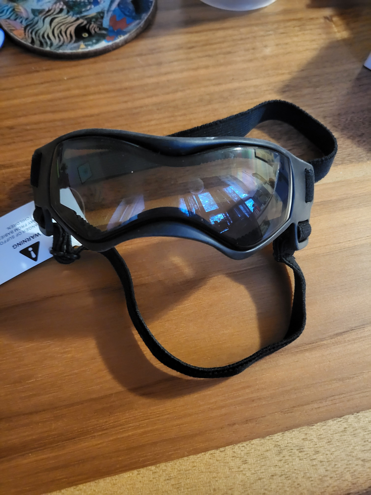 Dog Sun Goggles with UV Protection image indicator(3)