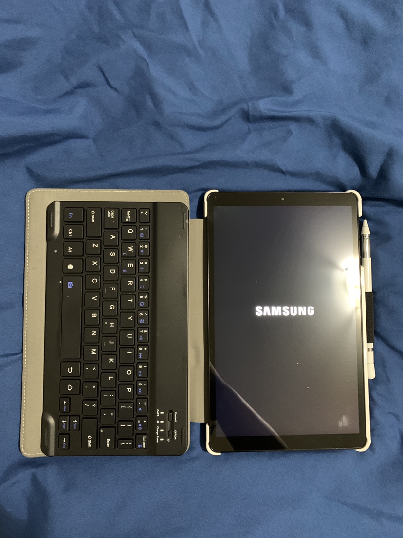 Samsung Galaxy Tab A (2019) Bundle