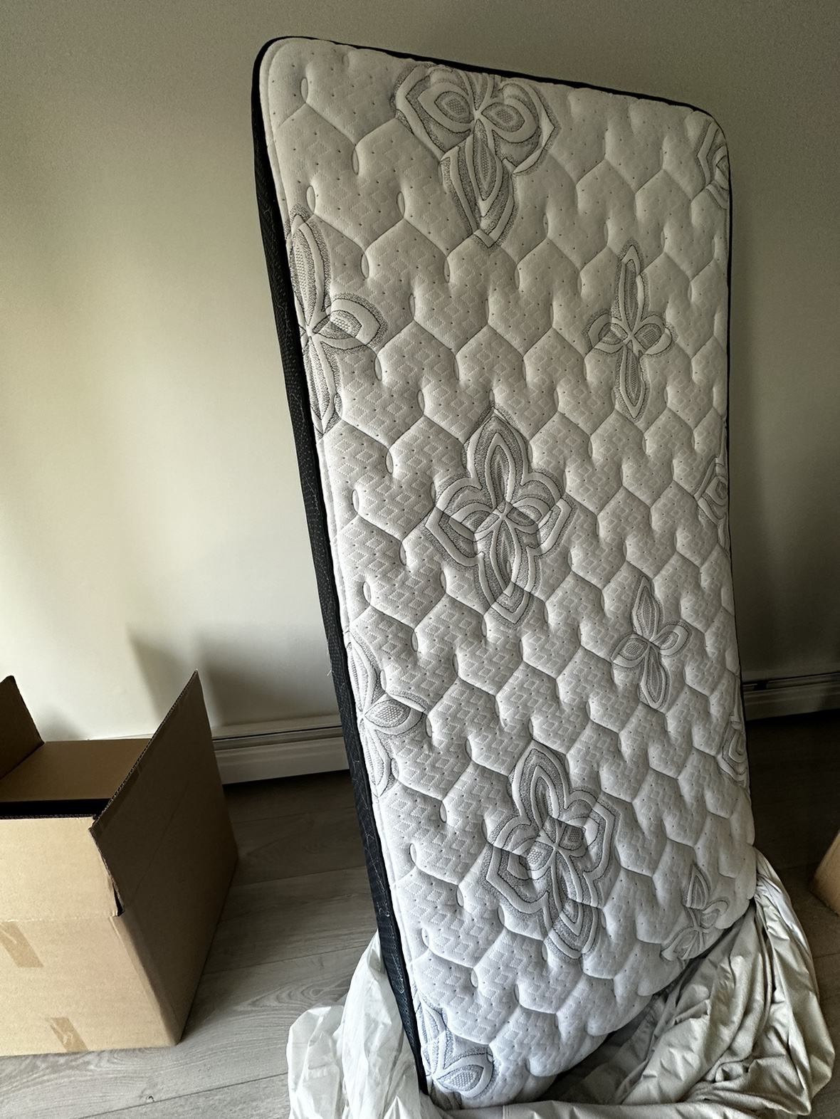 2 x Sealy “crown jewel” twin size mattress - photo 2