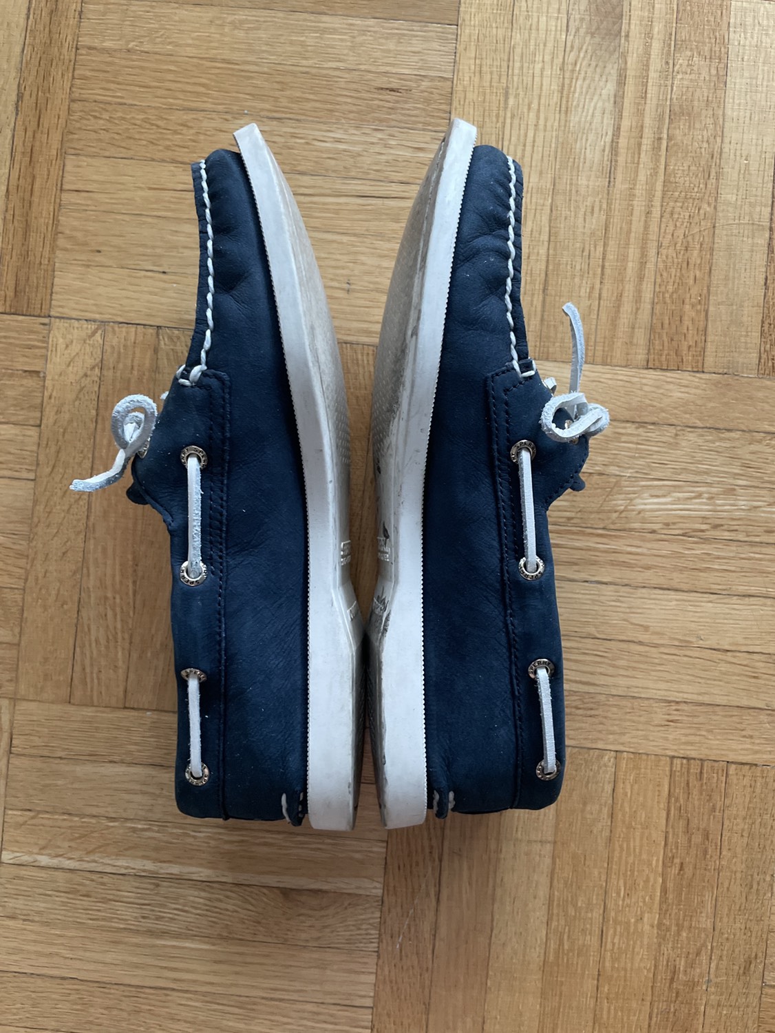 Sperry Leather Shoes-Size 6.5 image indicator(2)