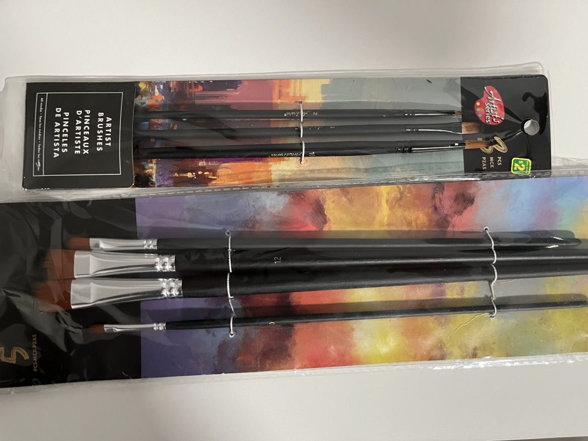 Watercolour pens, markers, paint brushes, 4 notebooks. image indicator(2)